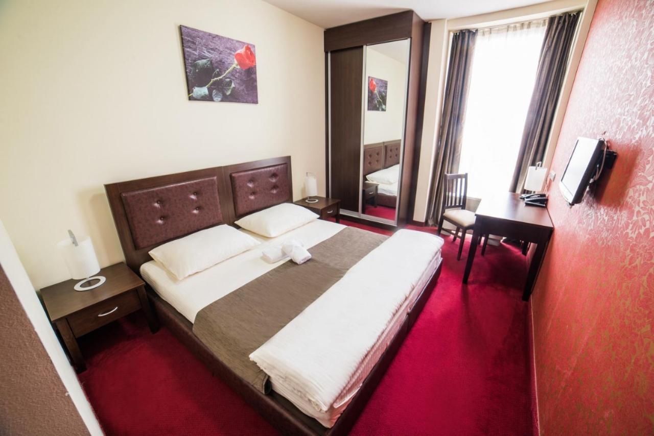 Hotel Atlas Ugljevik Kültér fotó