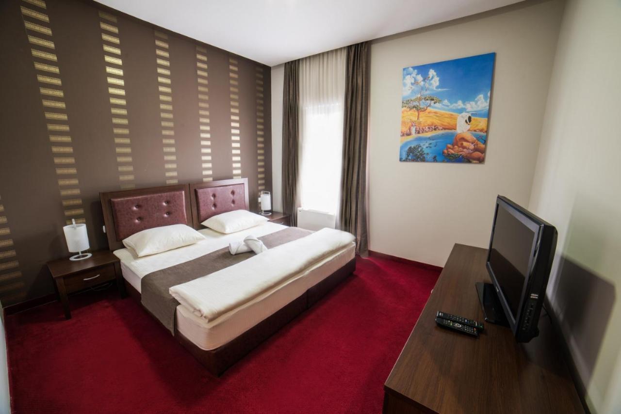 Hotel Atlas Ugljevik Kültér fotó