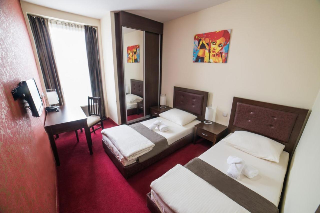 Hotel Atlas Ugljevik Kültér fotó