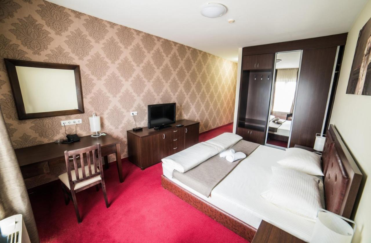 Hotel Atlas Ugljevik Kültér fotó