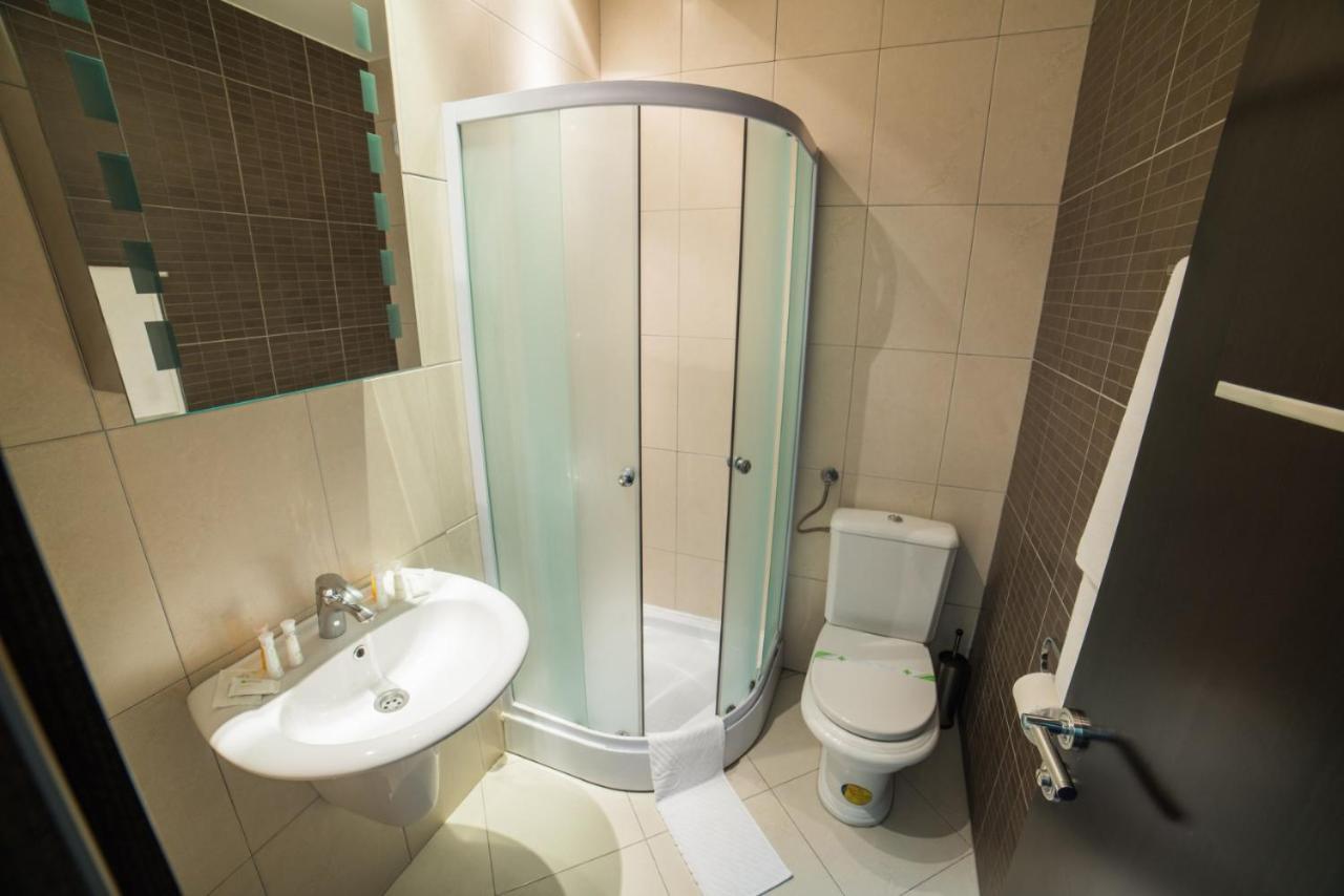 Hotel Atlas Ugljevik Kültér fotó