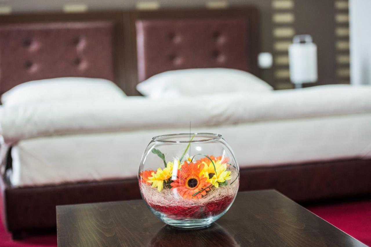 Hotel Atlas Ugljevik Kültér fotó