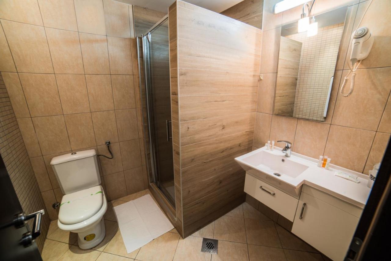 Hotel Atlas Ugljevik Kültér fotó